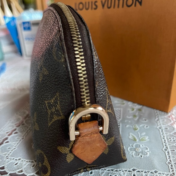 Authentic Louis Vuitton cosmetic pouch pm - Picture 2 of 9
